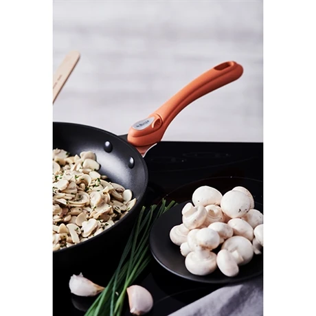 De Buyer Manche Amovible Orange 2 De Buyer Manche Amovible Orange – Image 2