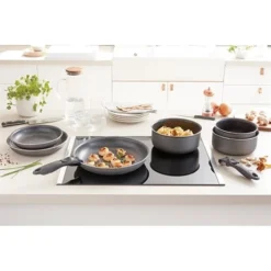 Set 3 Poêles Anti-adhésives Effet Pierre Et Manche Amovible -Cuisine Boutique 20211 3 4 Set 3 poeles anti adhesives Effet Pierre et manche amovible Mathon