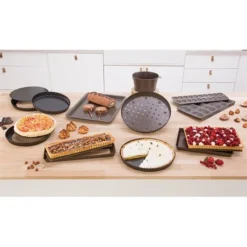 Moule à Tarte Amovible Acier Revêtu Bords Cannelés 24,5 Cm -Cuisine Boutique 54101 2 1 Moule a tarte amovible acier revetu bords canneles 24 5 cm Mathon