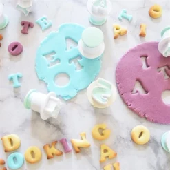 Emporte-pièces Lettres Et Chiffres -Cuisine Boutique 560023 2 2 Emporte pieces lettres et chiffres Scrapcooking