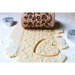 Patisse Mini Rouleau En Bois De Décoration Noël -Cuisine Boutique 580010 2 5 Mini rouleau en bois de decoration Noel Patisse