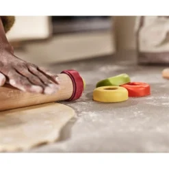 Joseph Joseph Rouleau à Pâtisserie Réglable PrécisionPin 7 Joseph Joseph Rouleau à Pâtisserie Réglable PrécisionPin -Cuisine Boutique 580021 3 2 Rouleau a patisserie reglable PrecisionPin Joseph Joseph