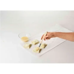 Roulette à Feuilletés Striés -Cuisine Boutique 653409 3 2 Roulette a feuilletes stries Betty Bossi