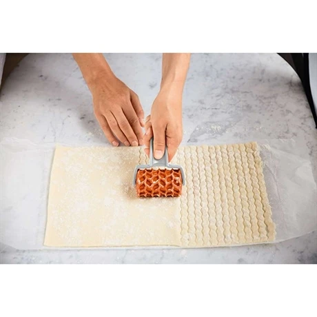 Roulette Découpe Pâte Pour Gressins 2 Roulette Découpe Pâte Pour Gressins – Image 2