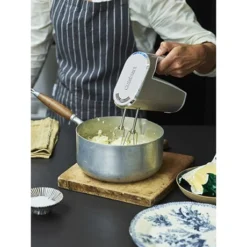 Cuisinart Batteur Sans Fil RHM100E 7 Cuisinart Batteur Sans Fil RHM100E -Cuisine Boutique 761052 3 2 Batteur sans fil RHM100E Cuisinart